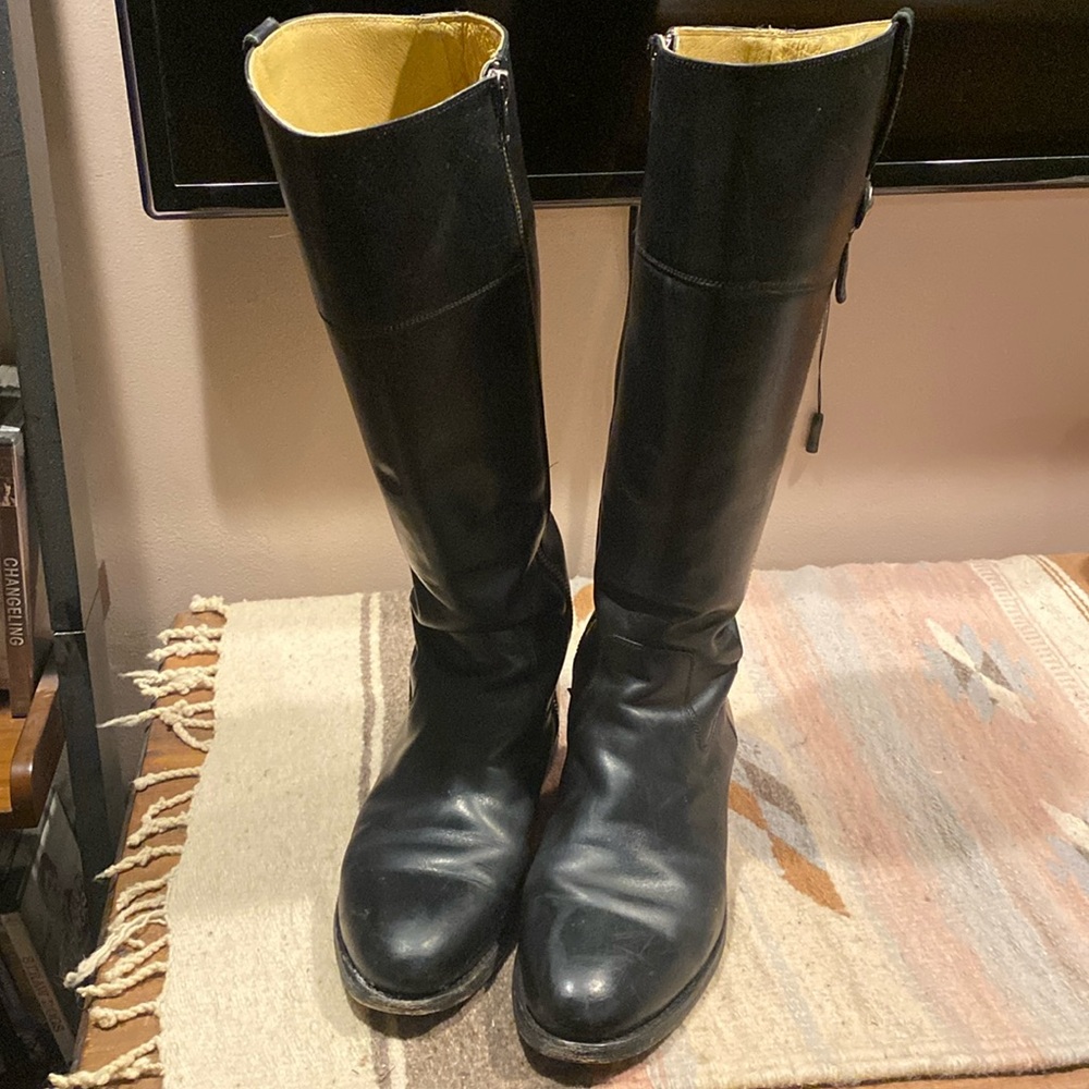 Frye Melissa Button Boots, Black, 9.5, Made in Mexico, 15” calf circumference